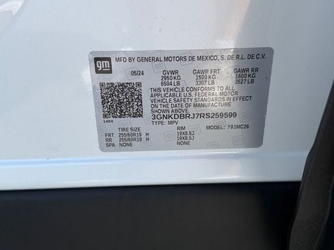 Used 2024 Chevrolet Blazer EV LT AWD/4WD image 36