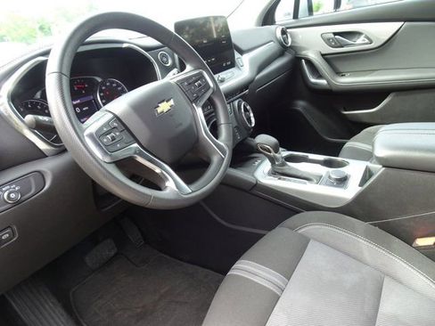 Used 2024 Chevrolet Blazer LT w/ Convenience Package FWD image 10