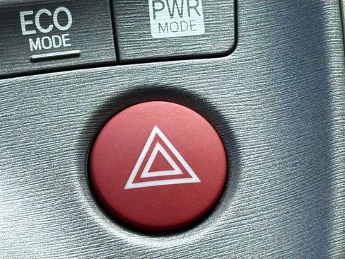 Used 2013 Toyota Prius Three FWD image 28