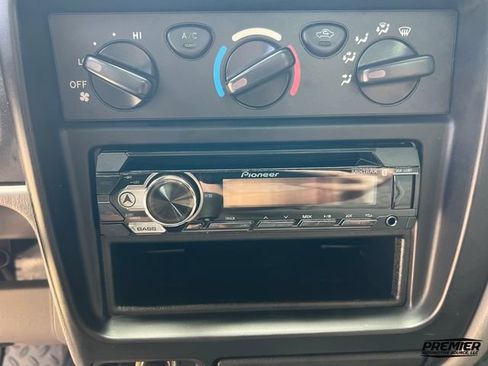 Used 2004 Toyota Tacoma 2WD Regular Cab w/ Enhancement Pkg image 49