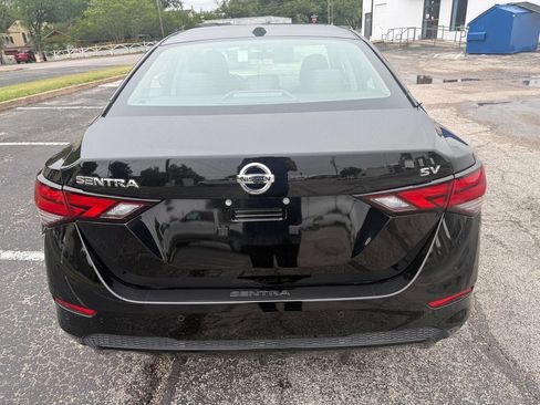 Used 2021 Nissan Sentra SV FWD image 7