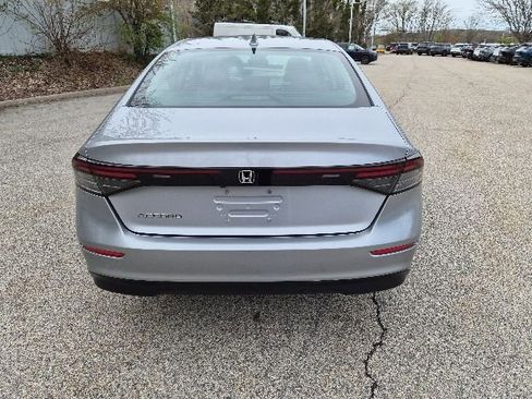 Used 2023 Honda Accord EX image 6