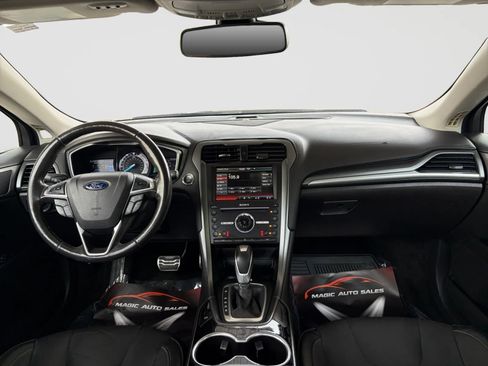 Used 2016 Ford Fusion Titanium FWD image 22
