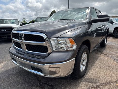 Used 2023 RAM 1500 Classic SLT w/ Trailer & Traction Group AWD/4WD image 3