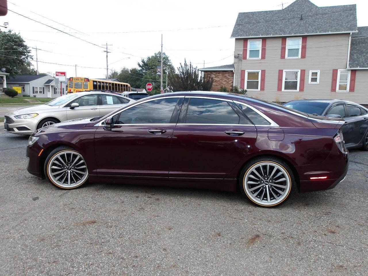 Used 2017 Lincoln MKZ Select w/ Select Plus Package FWD image 3