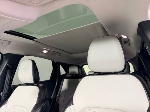 Used 2023 Ford Escape Platinum w/ Premium Technology Package image 26