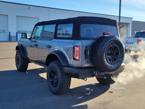 Certified 2022 Ford Bronco Wildtrak image 3