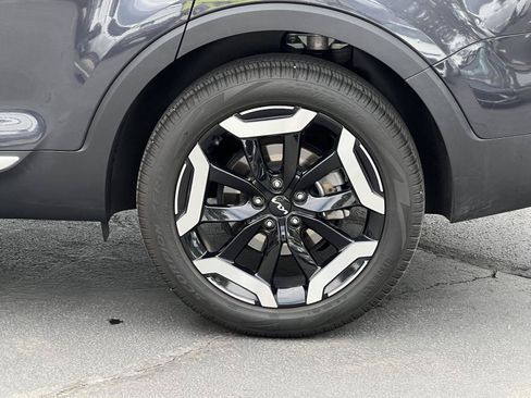 Used 2025 Kia Telluride S AWD/4WD image 14