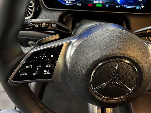 Used 2023 Mercedes-Benz EQE 500 4MATIC SUV image 27