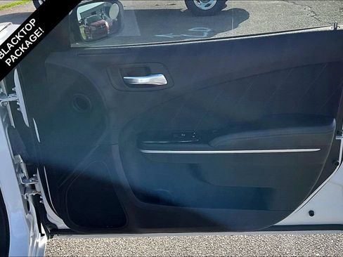 Used 2022 Dodge Charger SXT RWD image 23