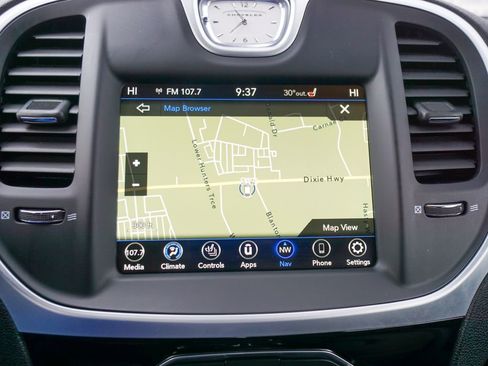 Used 2023 Chrysler 300 Touring L w/ Popular Equipment Group image 25