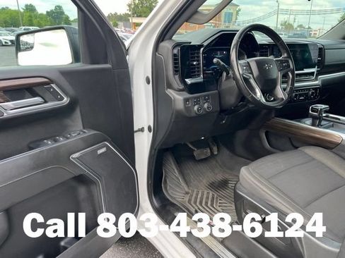 Used 2022 Chevrolet Silverado 1500 LT Trail Boss w/ Convenience Package II AWD/4WD image 5
