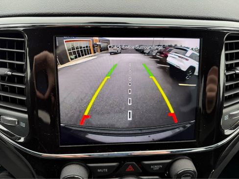 Used 2021 Jeep Grand Cherokee Laredo X image 18