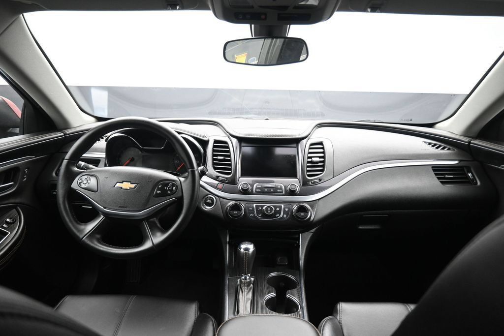 Used 2019 Chevrolet Impala LT FWD image 36