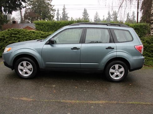 Used 2011 Subaru Forester 2.5X image 12