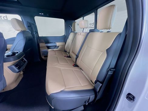 New 2026 Ford F350 Lariat w/ Lariat Premium Package image 30