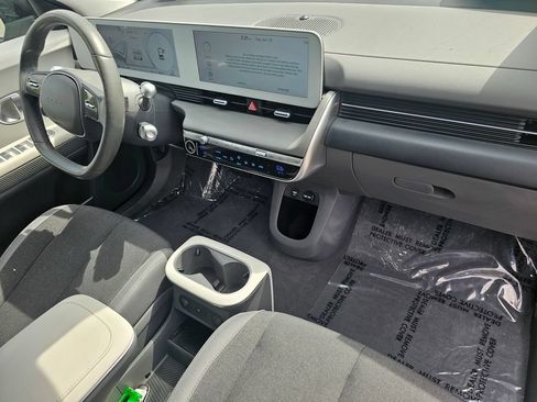 Certified 2024 Hyundai Ioniq 5 SEL RWD image 11