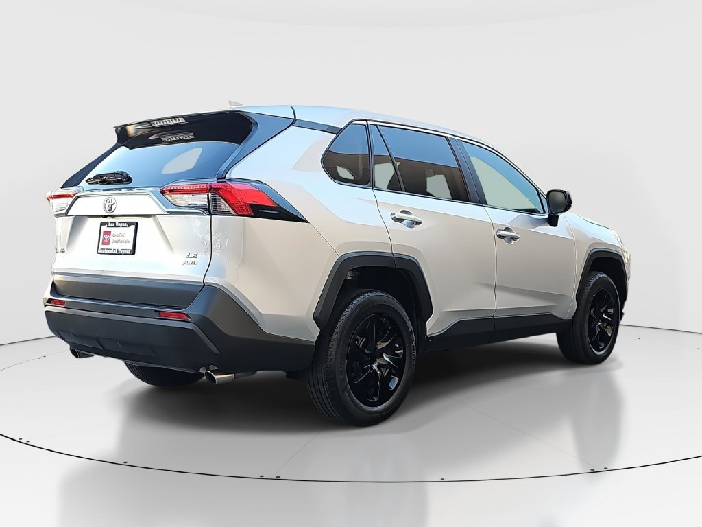 Certified 2025 Toyota RAV4 LE AWD/4WD image 5