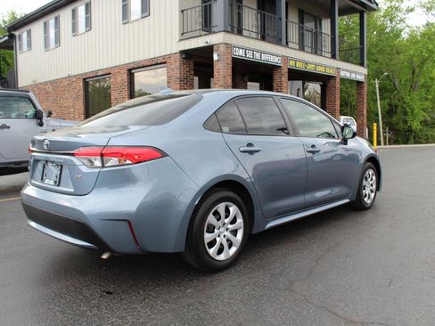 Used 2021 Toyota Corolla LE FWD image 5