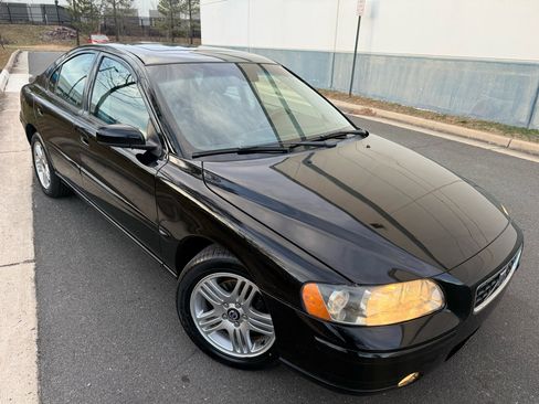 Used 2005 Volvo S60 2.5T image 9