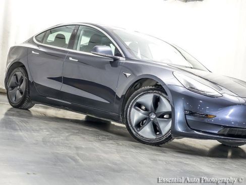 Used 2020 Tesla Model 3 Long Range image 4