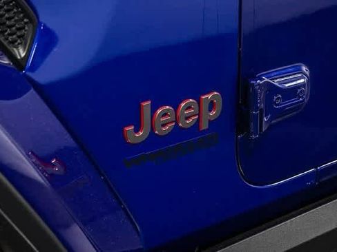 Used 2019 Jeep Wrangler Unlimited Rubicon w/ Dual Top Group image 8