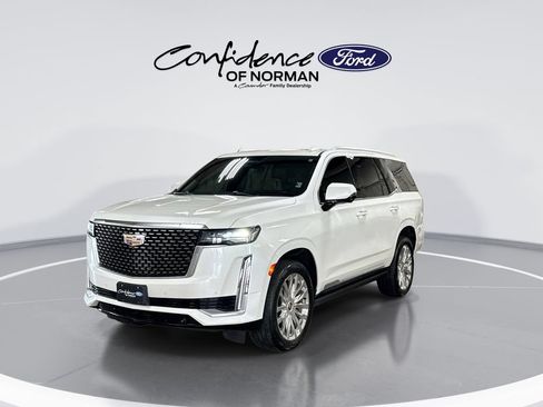 Used 2022 Cadillac Escalade Premium Luxury w/ Performance Package AWD/4WD image 3
