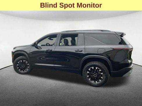 Used 2024 Chevrolet Traverse Z71 w/ Enhanced Driving Package AWD/4WD image 6