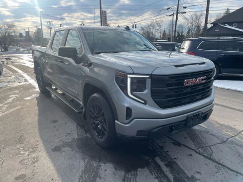 Used 2023 GMC Sierra 1500 Pro image 2
