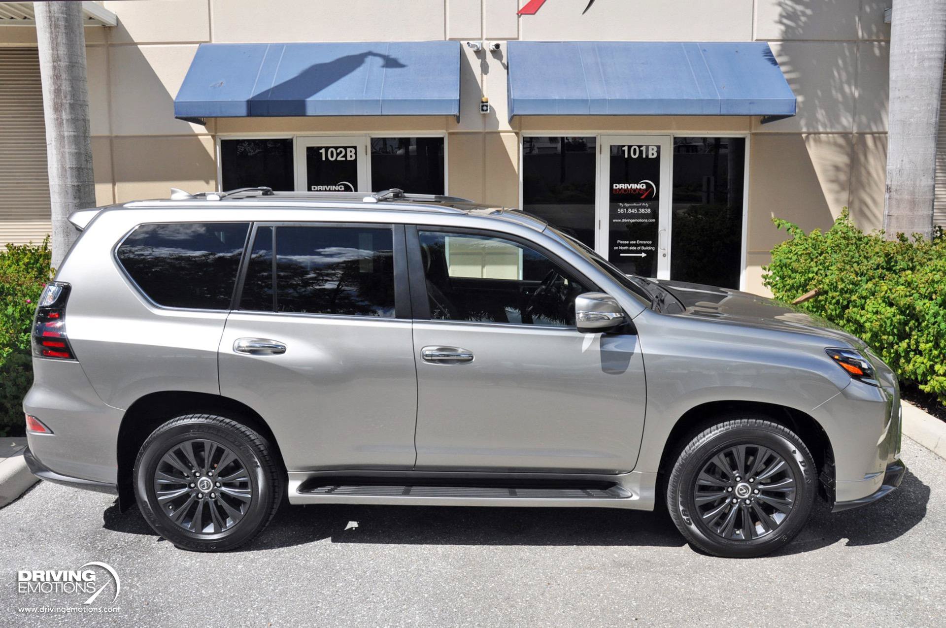 Used 2023 Lexus GX 460 Luxury w/ Sport Design Package AWD/4WD image 8