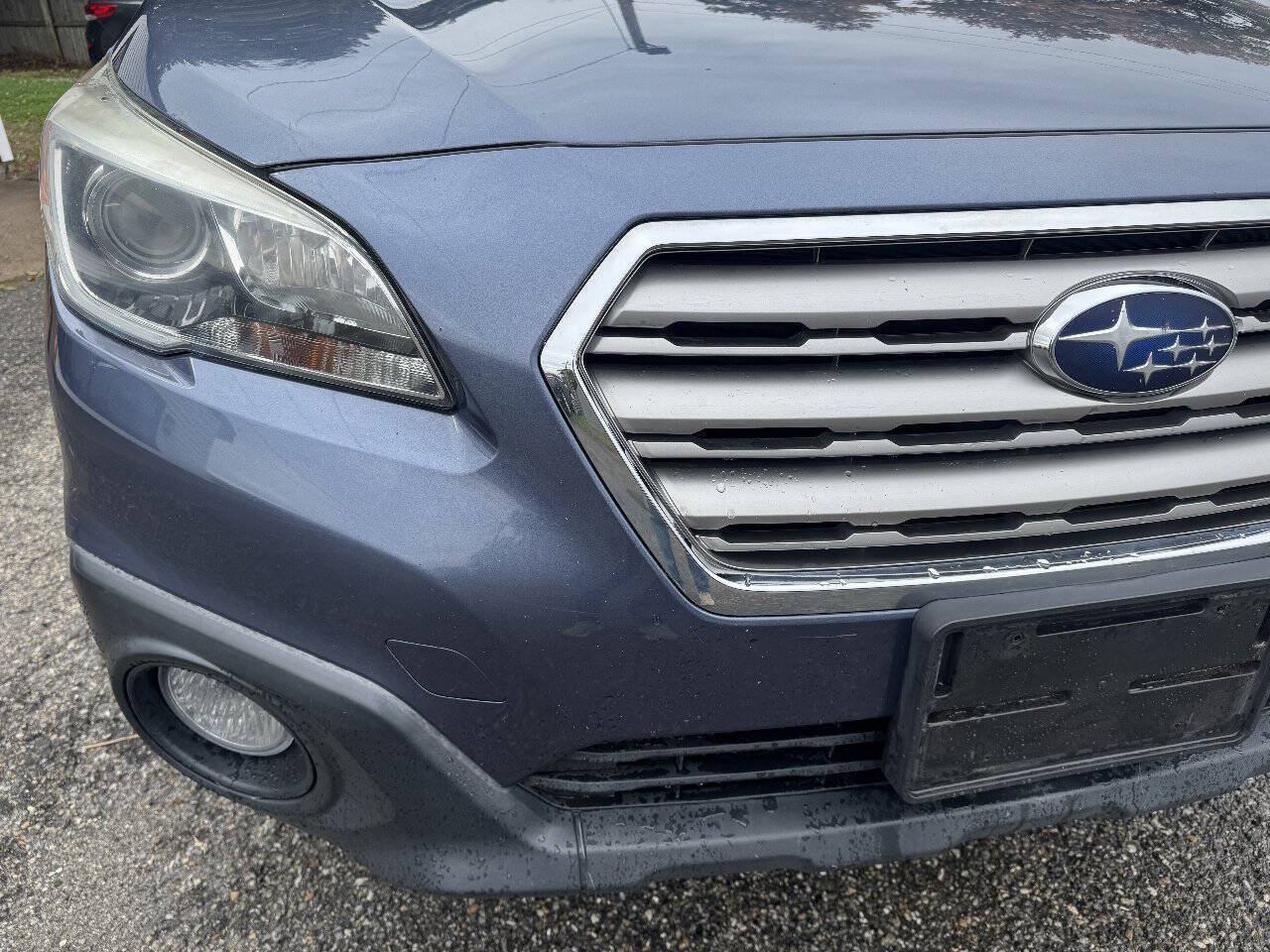 Used 2017 Subaru Outback 2.5i Premium AWD/4WD image 4
