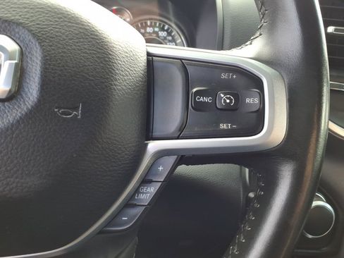 Used 2019 RAM 1500 Big Horn AWD/4WD image 17