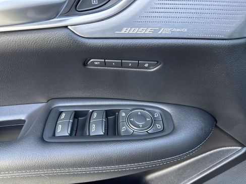 Used 2023 Cadillac XT5 Sportv w/ Technology Package image 24