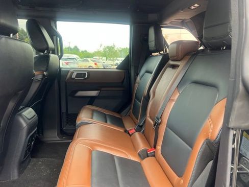 Used 2023 Ford Bronco Outer Banks w/ Sasquatch Package AWD/4WD image 15