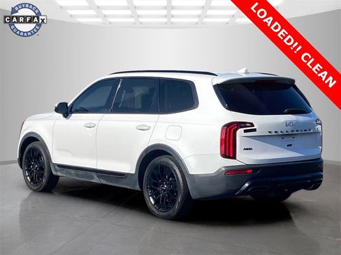 Used 2022 Kia Telluride SX w/ SX Prestige Package image 3