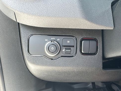 Used 2025 Mercedes-Benz Sprinter 2500 image 29