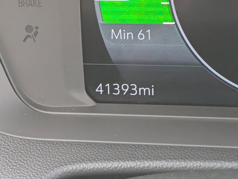 Used 2023 Chevrolet Bolt EUV LT w/ Convenience Package image 24