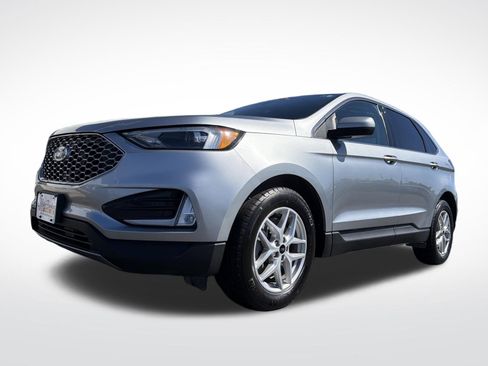 Certified 2023 Ford Edge SEL w/ Convenience Package AWD/4WD image 4