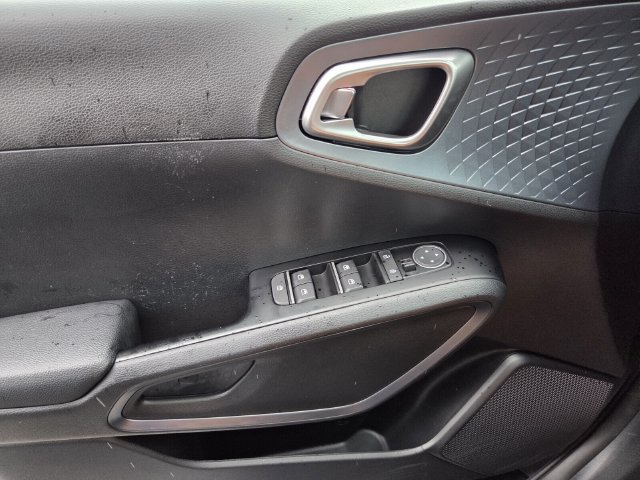 Used 2024 Kia Soul EX FWD image 17