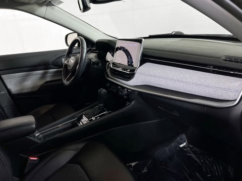 Used 2022 Jeep Compass Latitude w/ Convenience Group image 27