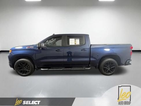 Used 2022 Chevrolet Silverado 1500 RST w/ Z71 Off-Road Package AWD/4WD image 2