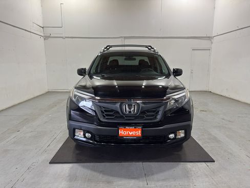 Used 2017 Honda Ridgeline Sport image 2