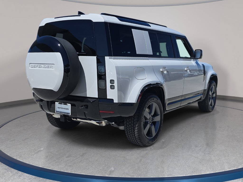 New 2026 Land Rover Defender 110 X-Dynamic SE AWD/4WD image 5