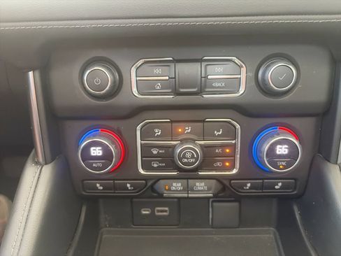 Certified 2021 Chevrolet Tahoe Z71 w/ Rear Media and Nav Package AWD/4WD image 13