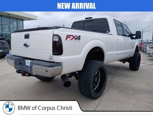 Used 2016 Ford F250 Lariat w/ Lariat Ultimate Package image 9