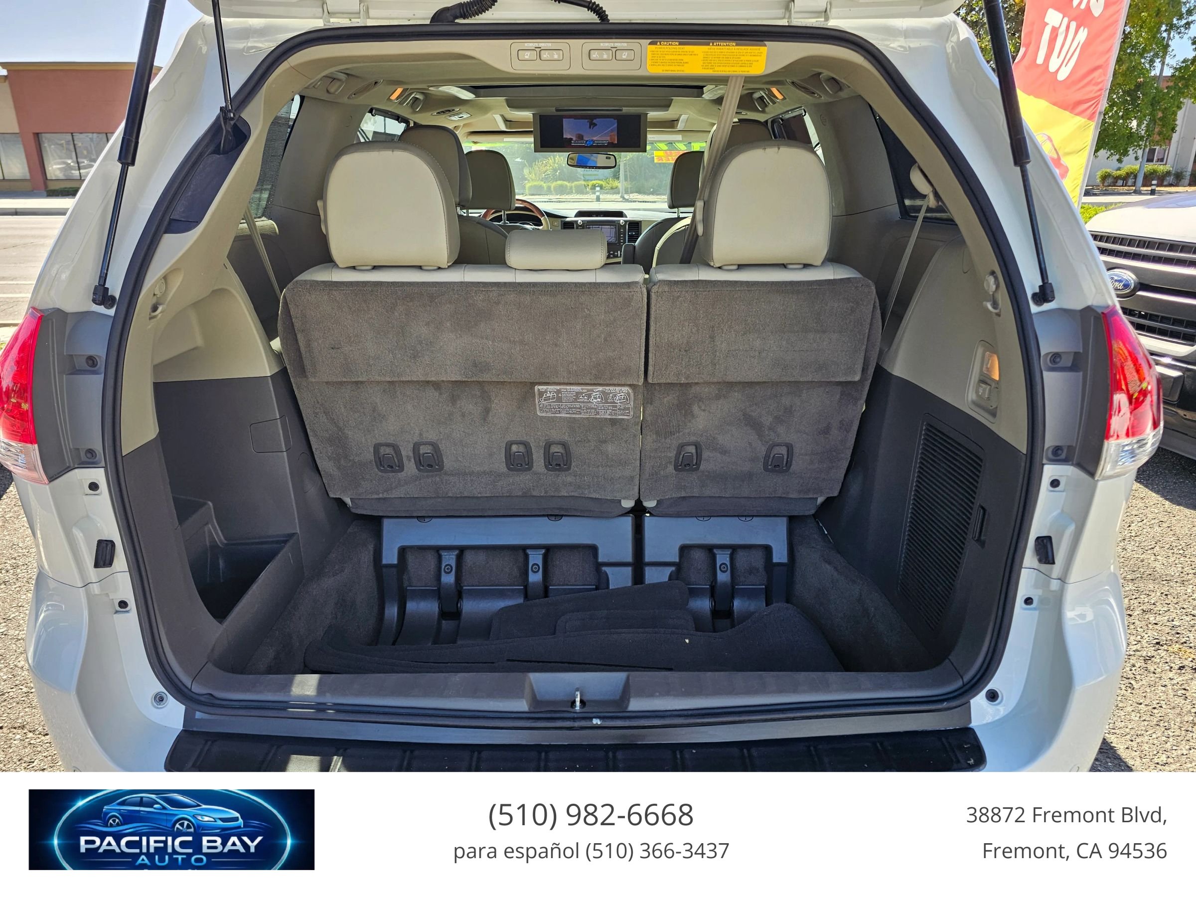 Used 2013 Toyota Sienna Limited w/ Premium Pkg FWD image 27