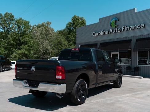 Used 2019 RAM 1500 Classic SLT RWD image 4