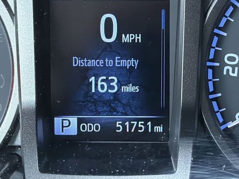 Used 2022 Toyota Tacoma TRD Off-Road w/ Technology Package image 22