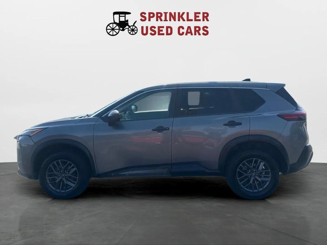 Used 2023 Nissan Rogue S FWD image 7