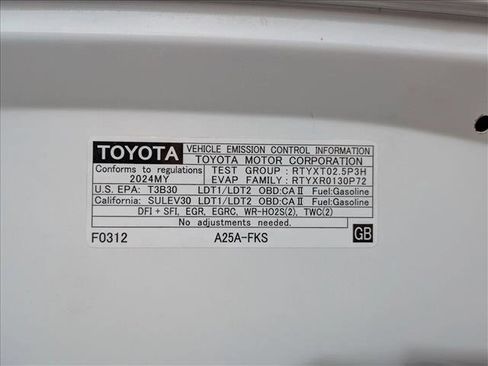Used 2024 Toyota RAV4 XLE FWD image 23